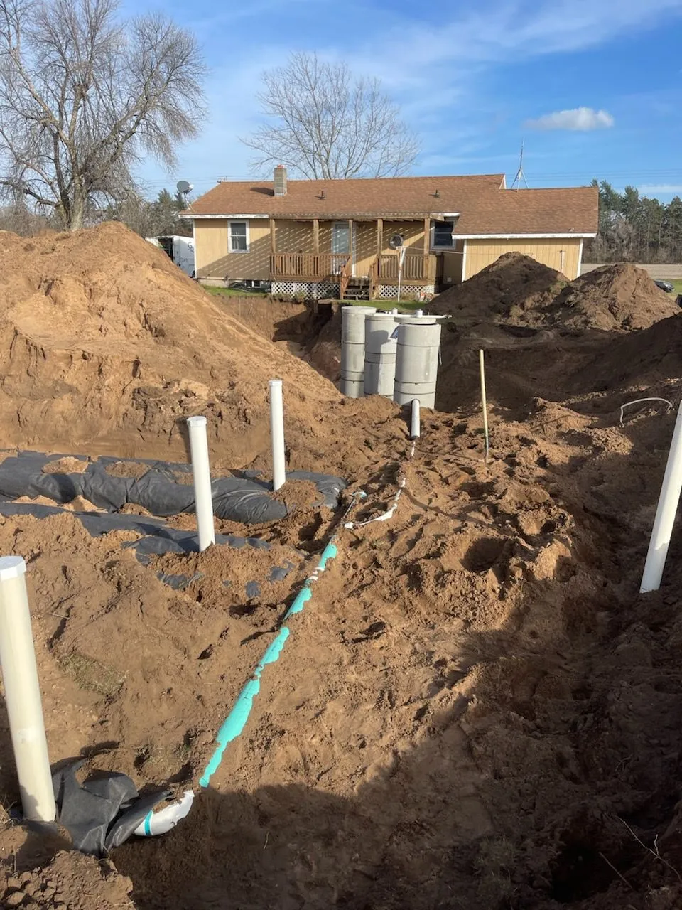 Septic system install with tanks and laterals